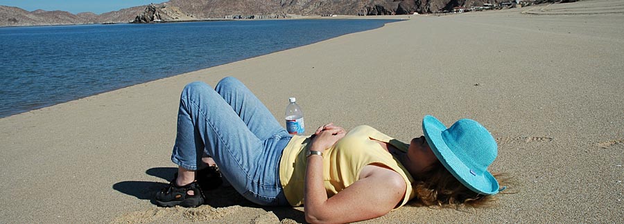 auch bei Naturreisen darf man sich doch wohl mal am Strand entspannen, nach der Walbeobachtung - ist ja schliesslich Urlaub